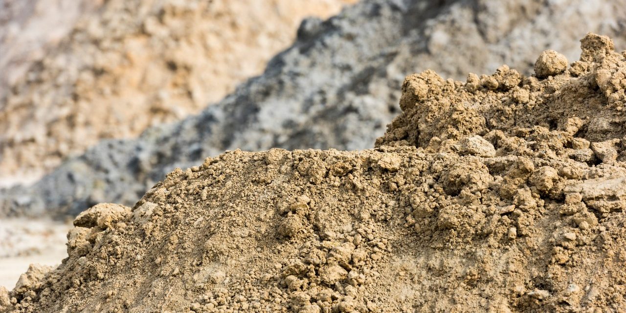 raw materials sand and clay details