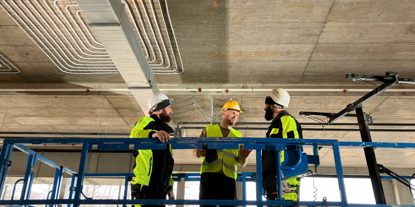 The installation of the climate control system in the 15,000-m2 facility