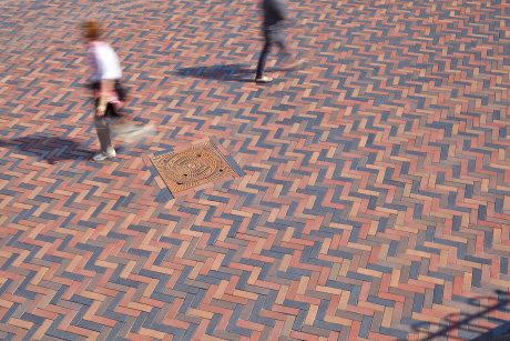 paver, penter, paving stone, square, people, Titan, Schwarzbraun Kohlebrand, Rotblaubunt Kohlebrand, Penter Blue, Köln, Penter Gelbbunt Kohlebrand